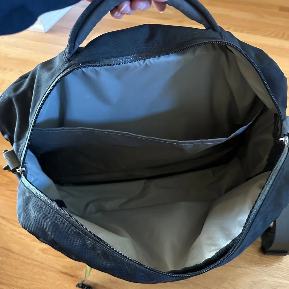 REI Black Messenger Bag Satchel Shoulder Bag